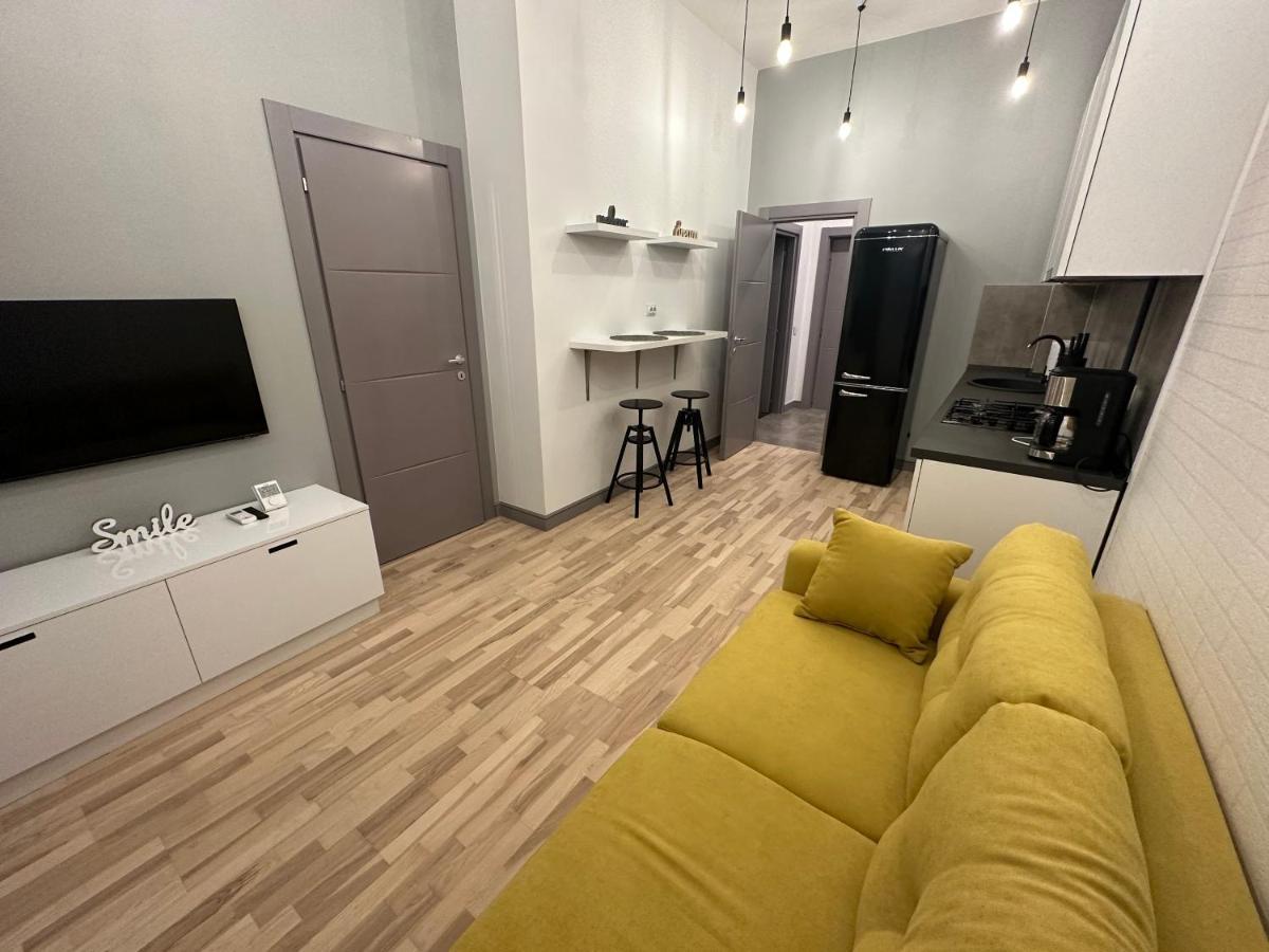 Mojo-Jojo / A Funky Stay Iasi Exteriör bild
