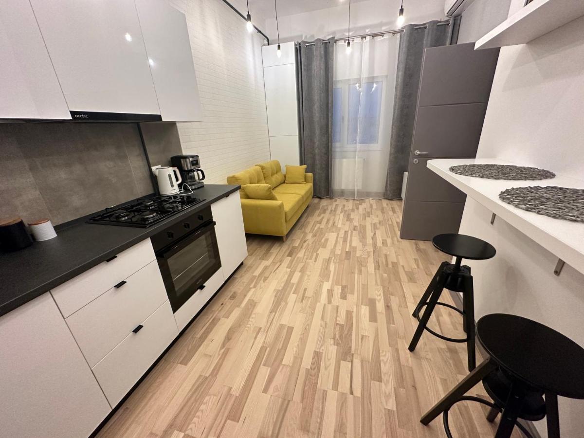 Mojo-Jojo / A Funky Stay Iasi Exteriör bild