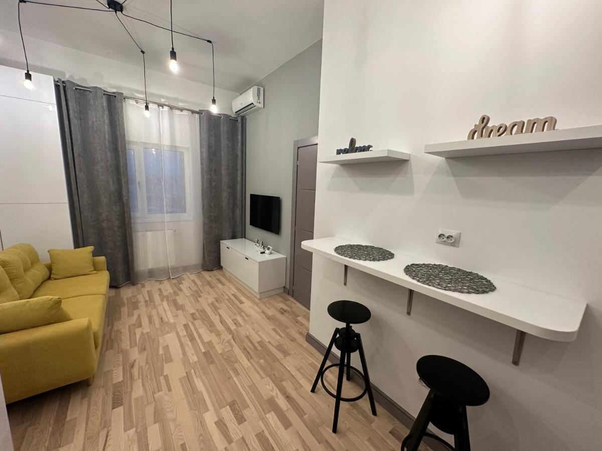 Mojo-Jojo / A Funky Stay Iasi Exteriör bild