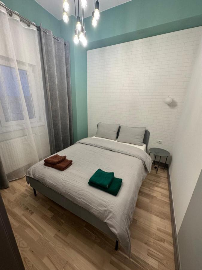 Mojo-Jojo / A Funky Stay Iasi Exteriör bild